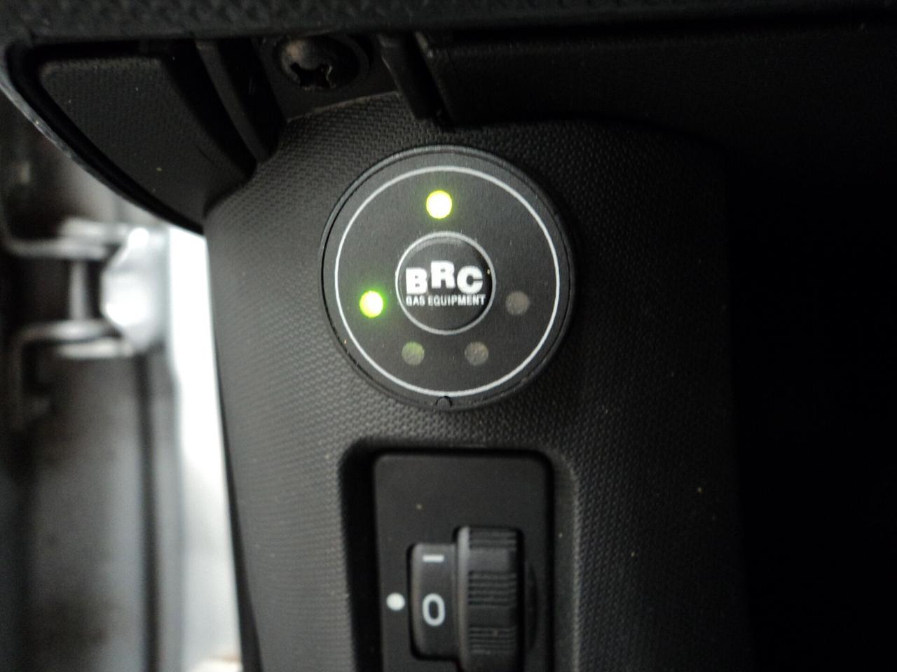 Peugeot 107 1.0 GPL