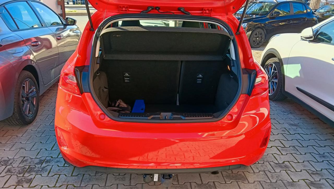 FORD FIESTA 1.1 B/GPL-GANCIO TRAINO