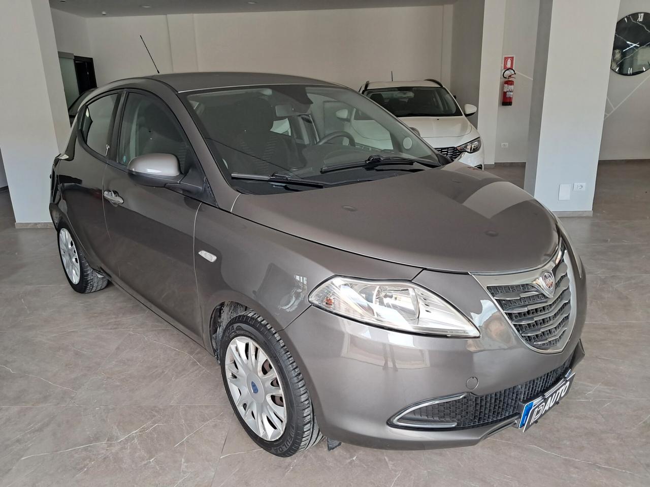 Lancia Ypsilon 1.2 69 CV 5 porte