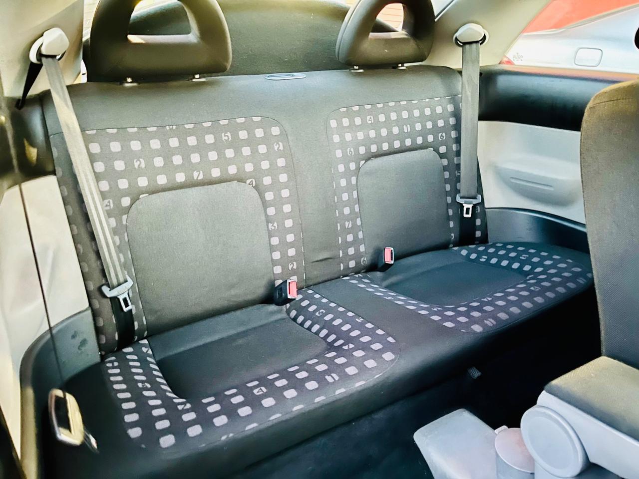 Volkswagen New Beetle 1.6