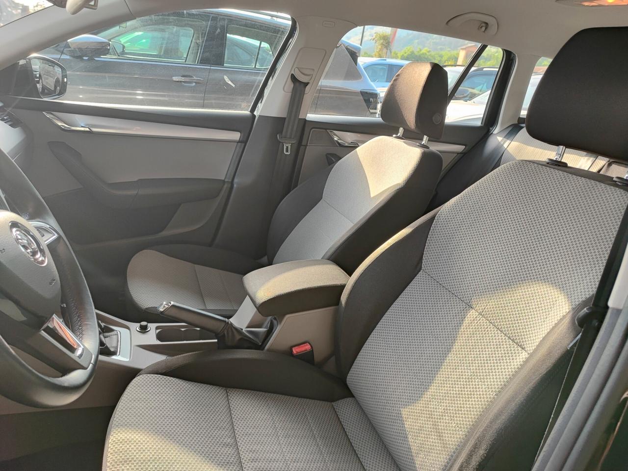 Skoda Octavia 1.6 TDI CR 105 CV Wagon Elegance