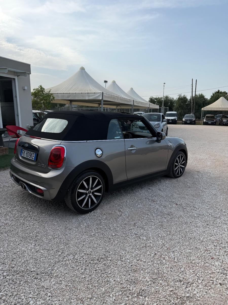 MINI - Cabrio - Mini John Cooper Works Hype