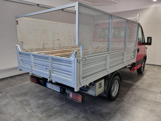 IVECO Daily 35C12 2.3 Hpi PC-RG Cabinato