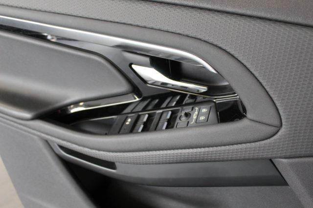 LAND ROVER Range Rover Evoque 2.0D I4 163 CV R-Dynamic HSE