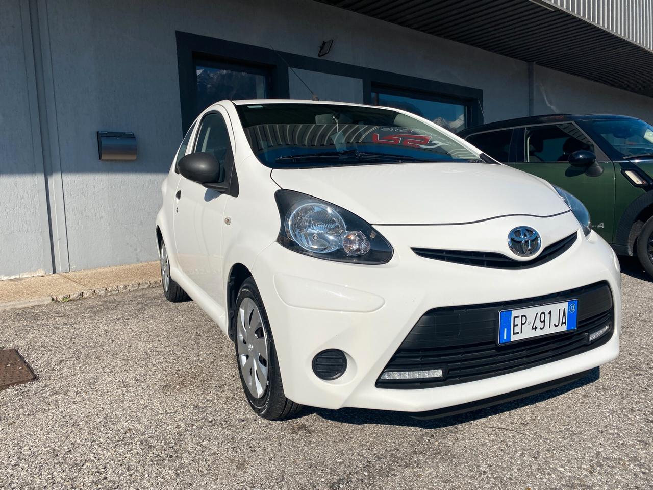 Toyota Aygo 1.0 12V VVT-i 3 porte Active Connect