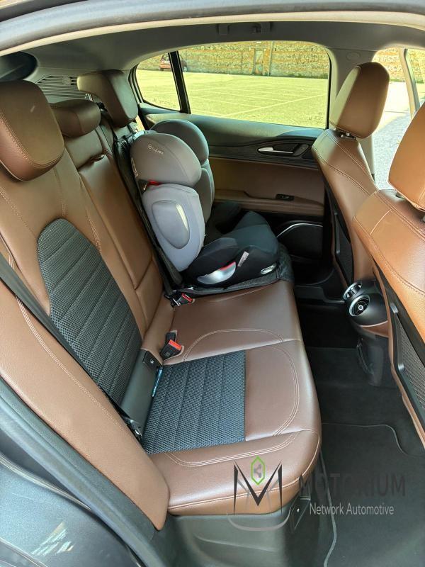 Alfa Romeo Stelvio 2.2 Turbodiesel 190 CV AT8 RW SUPER