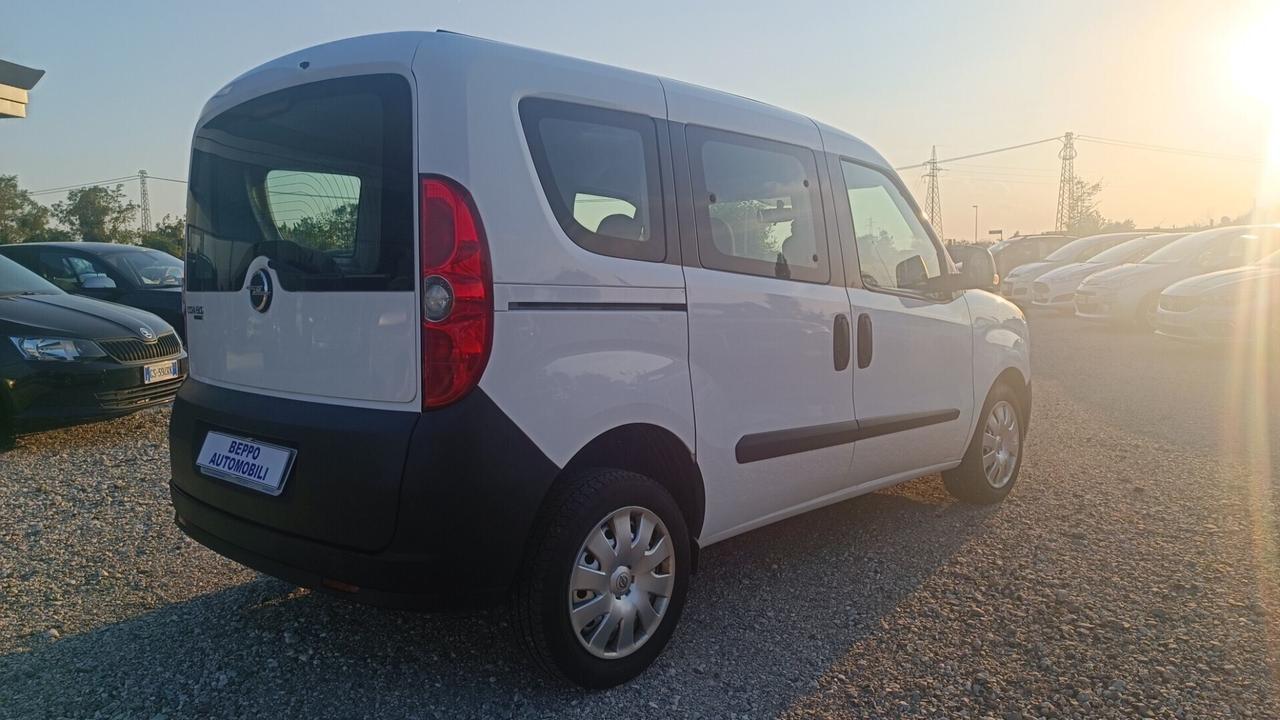 OPEL COMBO 1.6 DIESEL 120CV DEL 2016