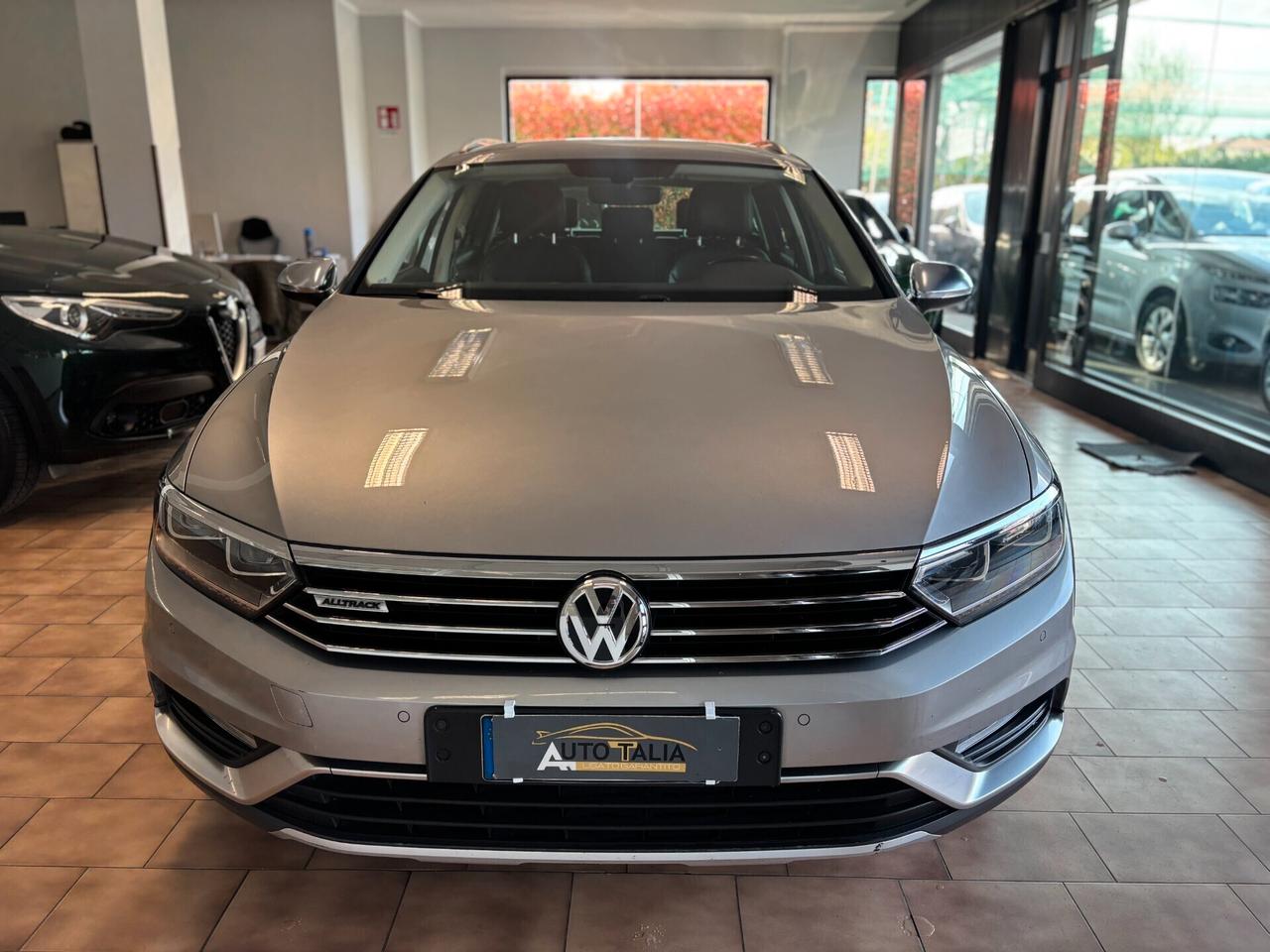 Volkswagen Passat Alltrack 2.0 tdi 4motion 190cv *TAGLIANDI CERTIFICATI VW*