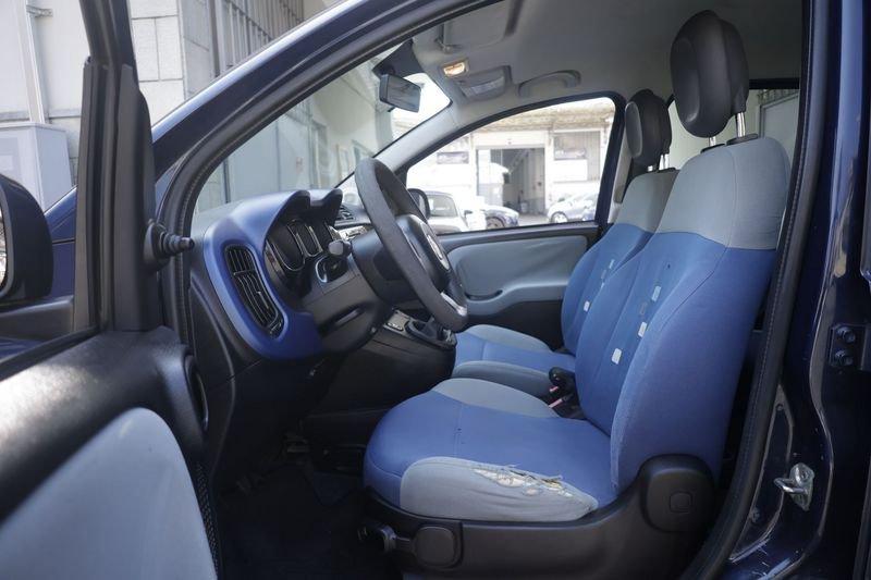 FIAT Panda FIAT Panda 1.2 Lounge 51KW ANNO 2012