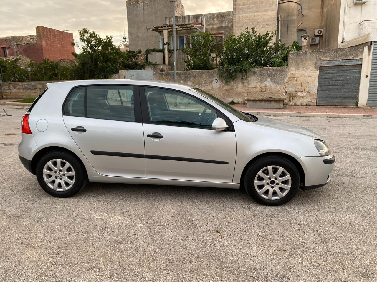 Volkswagen Golf 1.9 TDI 5p. Comfortline