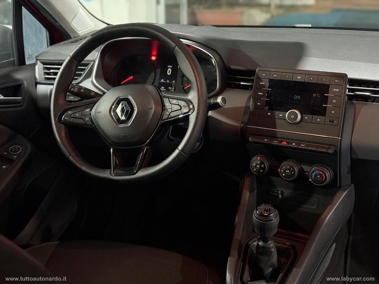 RENAULT Clio dCi 8V 90CV 5p. Moschino Life