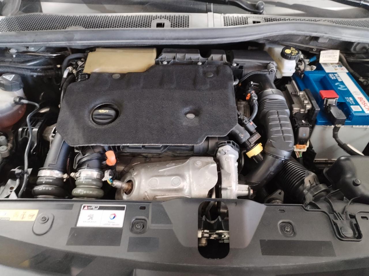 Peugeot 2008 BlueHDi 130 S&S EAT8 Allure