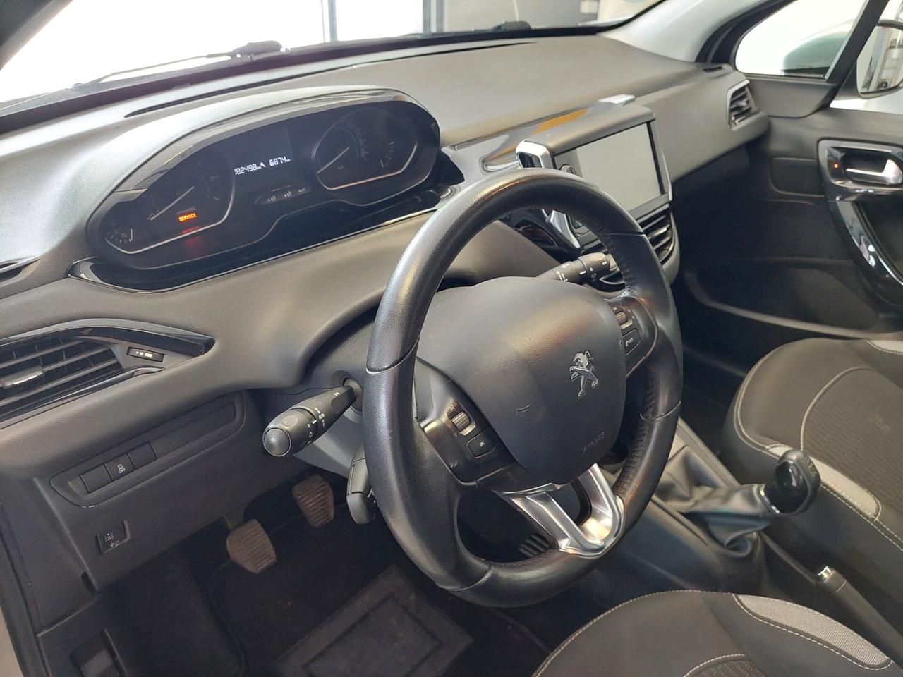 Peugeot 208 PureTech 82 5 porte Allure