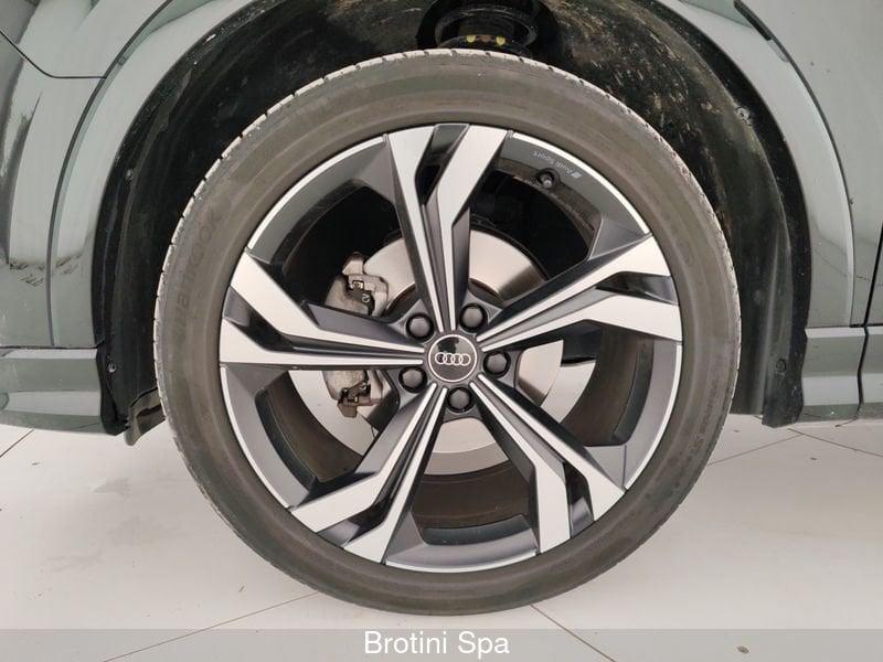 Audi Q3 Sportback 35 TDI S tronic Identity Black