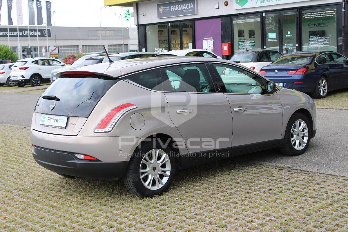 LANCIA Delta 1.6 MJT DPF 105 CV Silver
