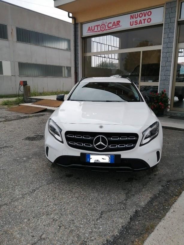 Mercedes-benz GLA 200 d Automatic Premium NIGHT EDITION