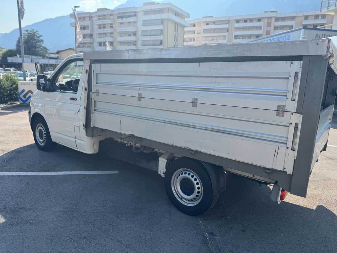 VOLKSWAGEN T5 2.5 TDI CASSONATO E CENTINA