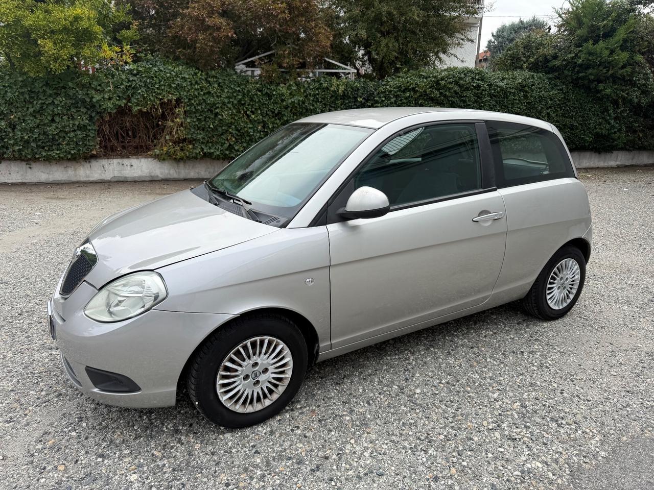 Lancia Ypsilon 1.2 GPL