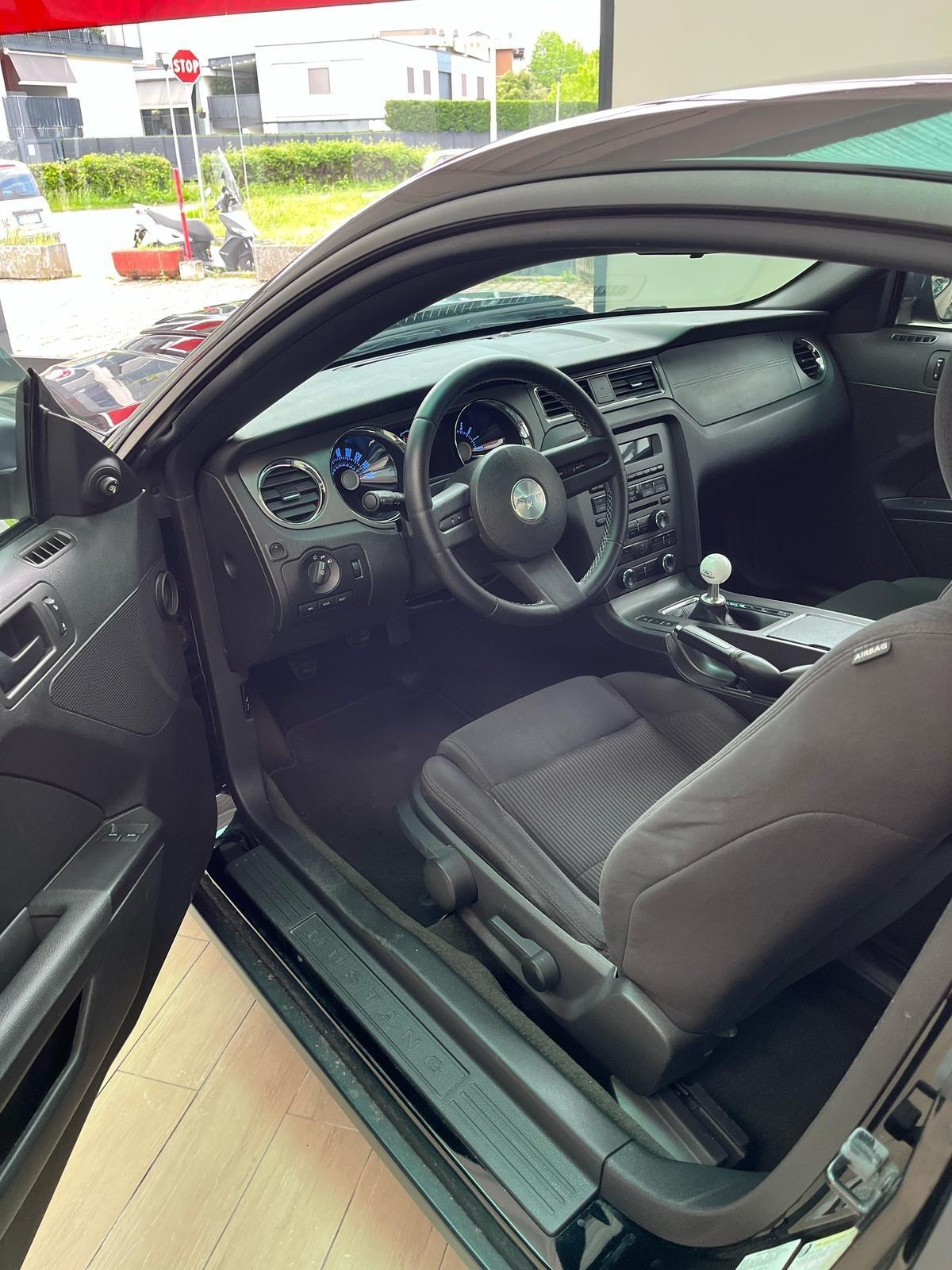 Ford Mustang Ford Mustang 3.7 V6 305Cv