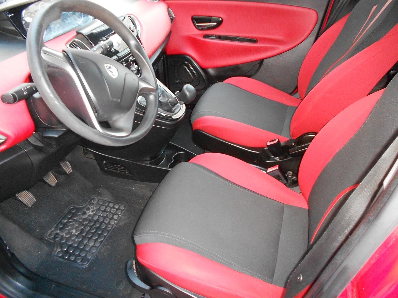 Lancia Ypsilon 1.2 69 CV 5 porte S&S Platinum