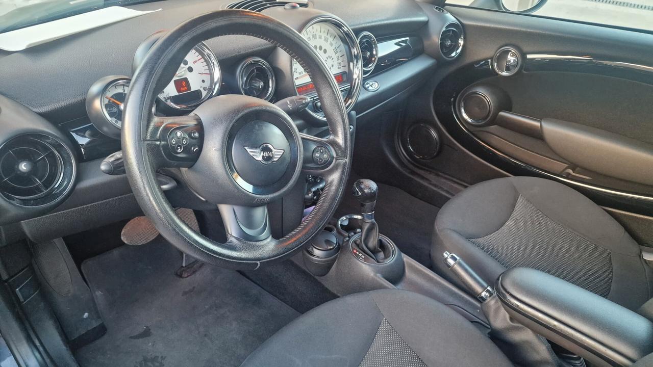 Mini 2.0 16V Cooper D Cabrio Automatica
