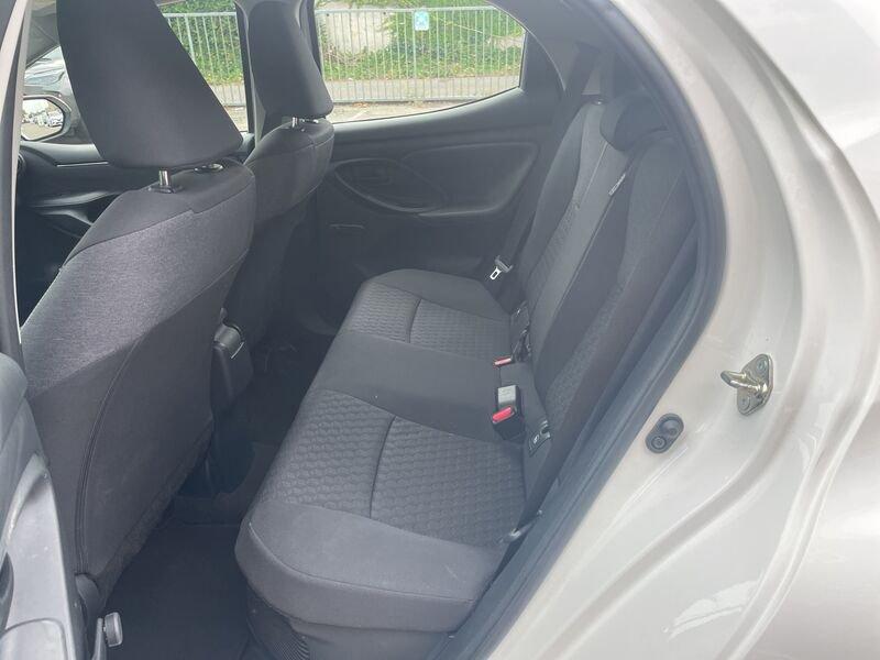 Toyota Yaris Yaris 1.5 Hybrid 5 porte Active IVA ESPOSTA COMPRESA , GARANZIA FINO AL 2033