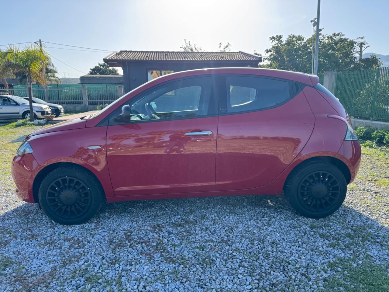 Lancia Ypsilon 1.0 FireFly 5 porte S&S Hybrid Ecochic Silver