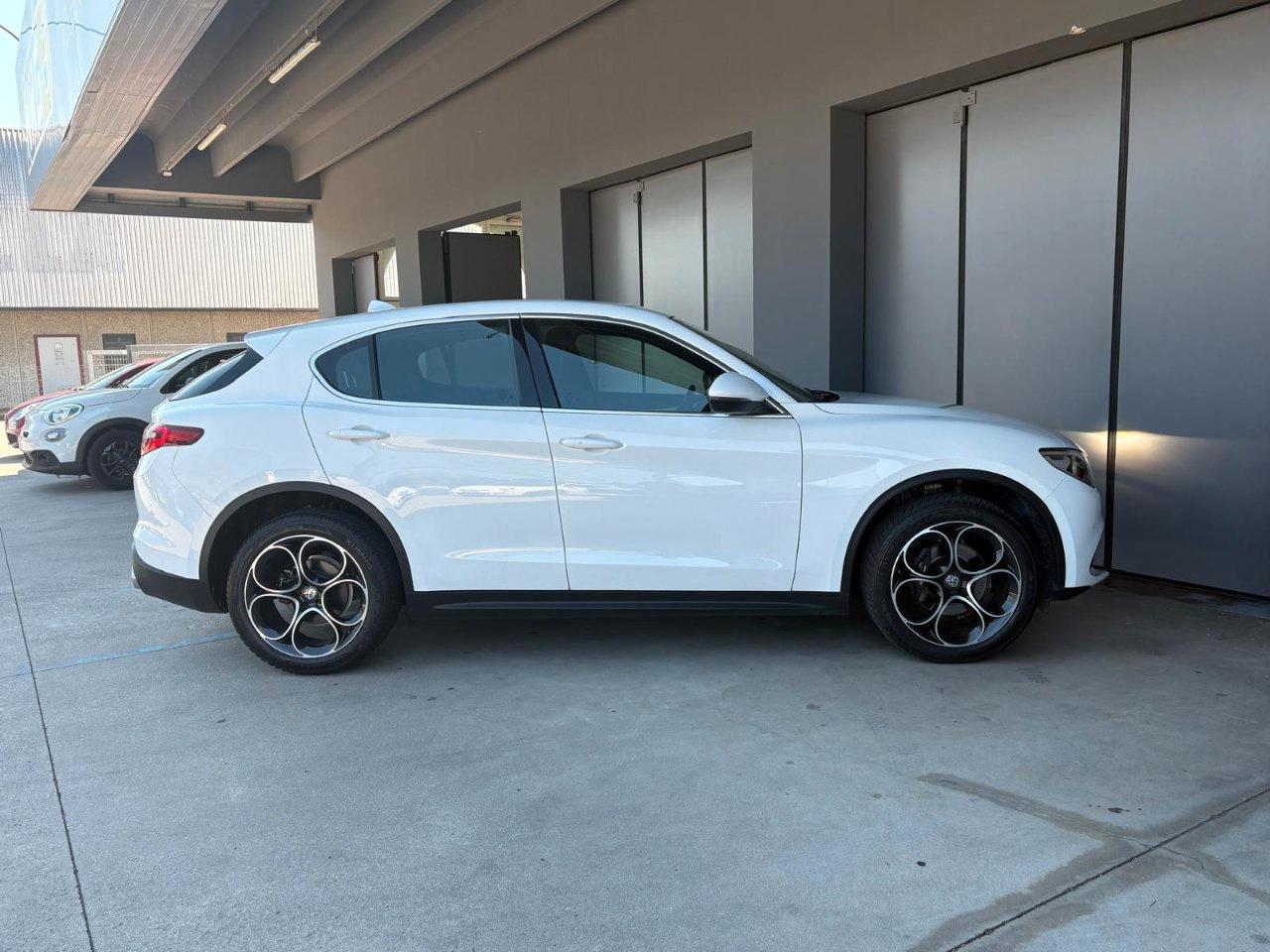 Alfa Romeo Stelvio 2.2 Turbodiesel 210 CV AT8 Q4