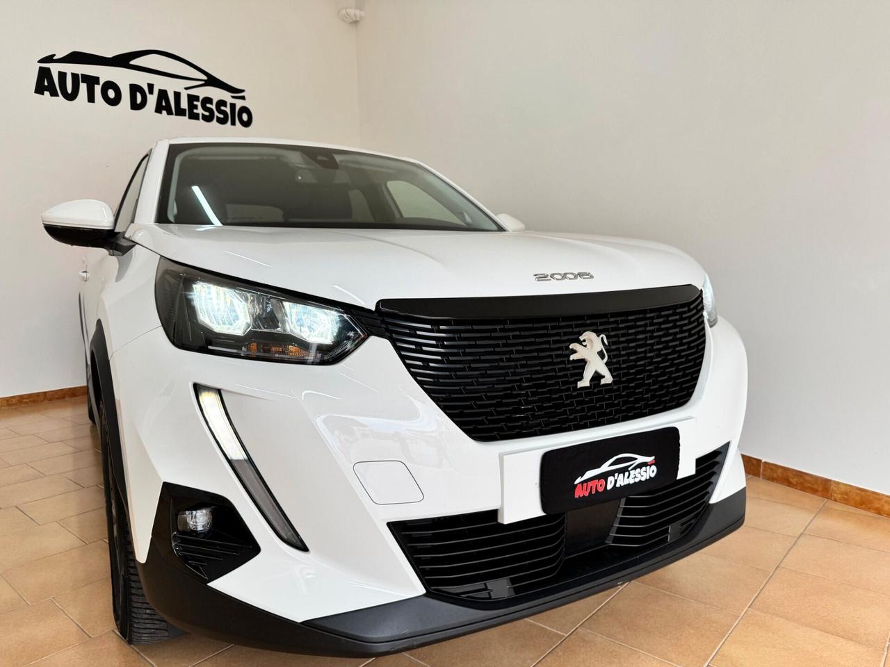 Peugeot 2008 BlueHDi 100 S&S Allure Navi Pack