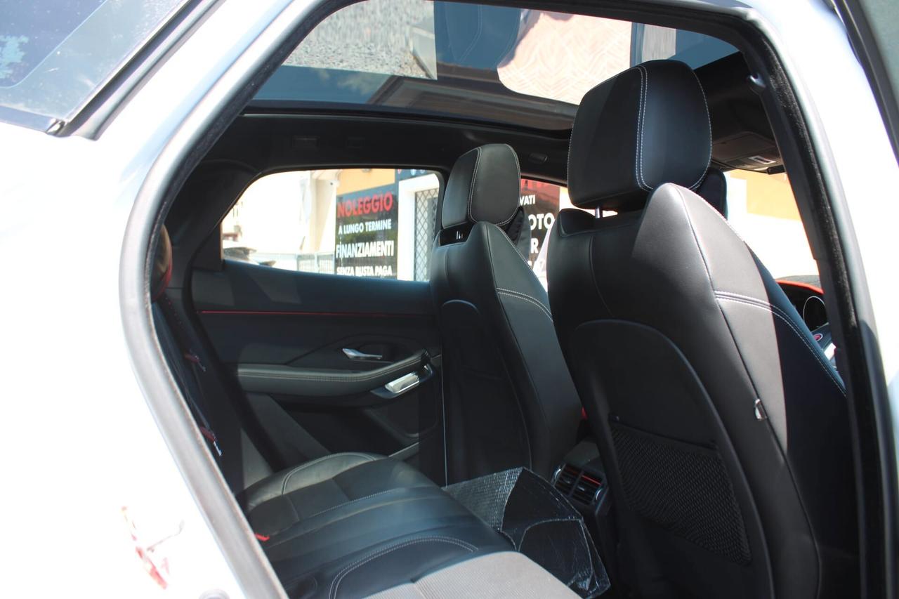 Jaguar E-Pace Tua A SOLI 318€ al mese Anticipo Zero