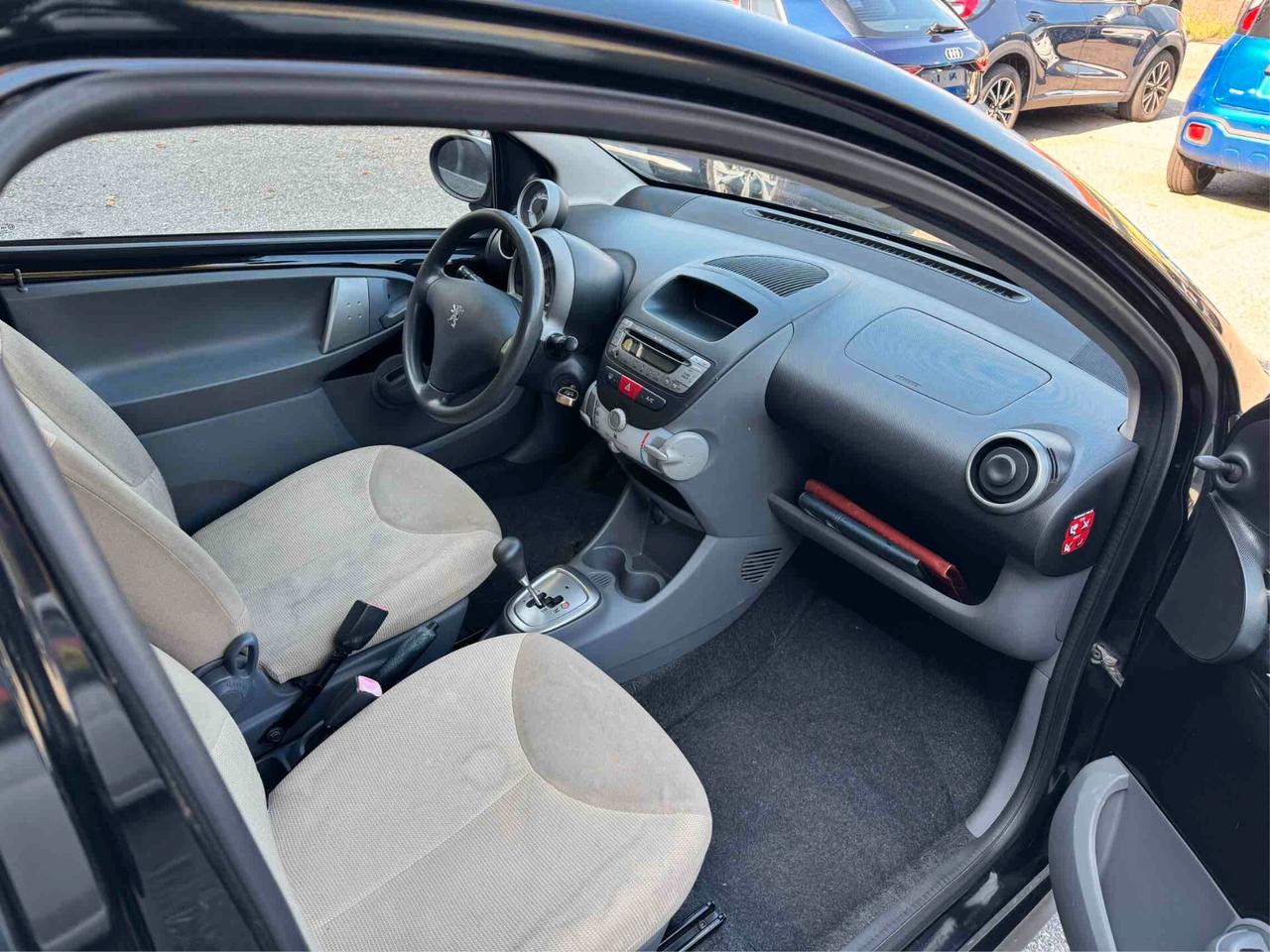 Peugeot 107 1.0 68CV 3p. Sweet Years 2Tronic