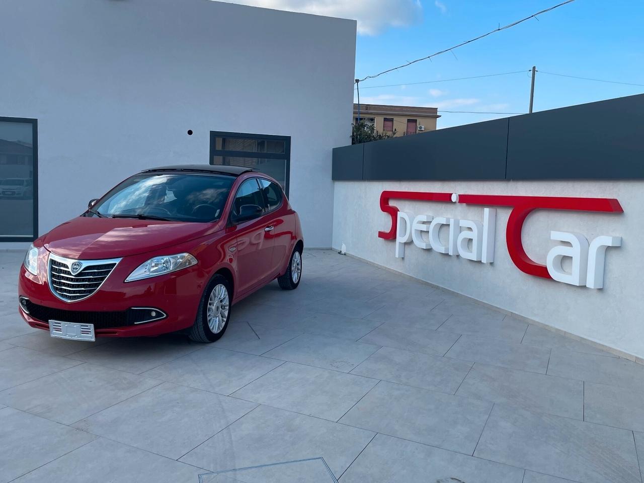 Lancia Ypsilon 1.2 69 CV 5 porte S&S Gold