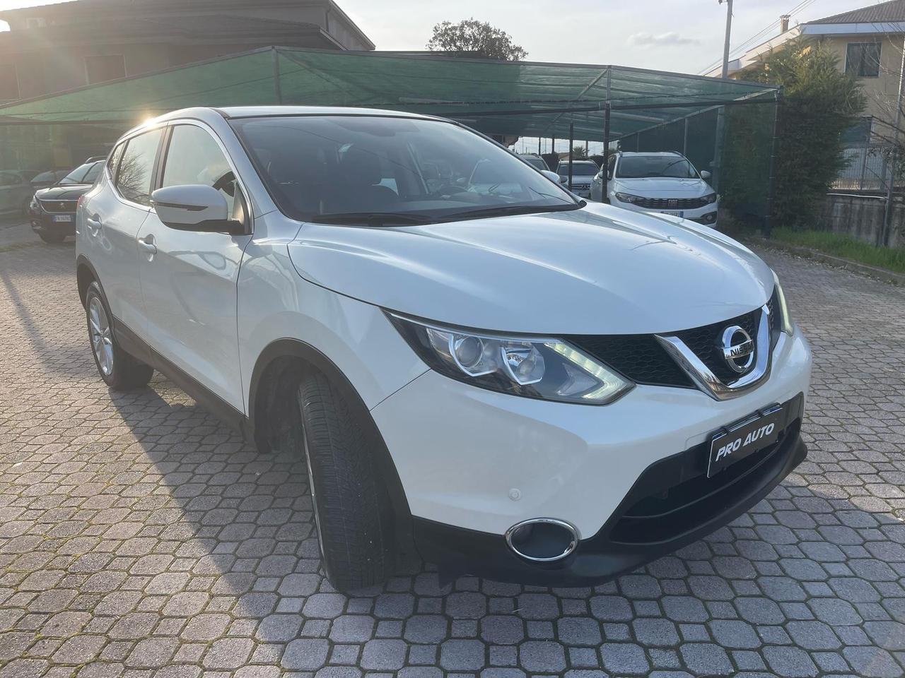 Nissan Qashqai 1.5 dCi N-Connecta