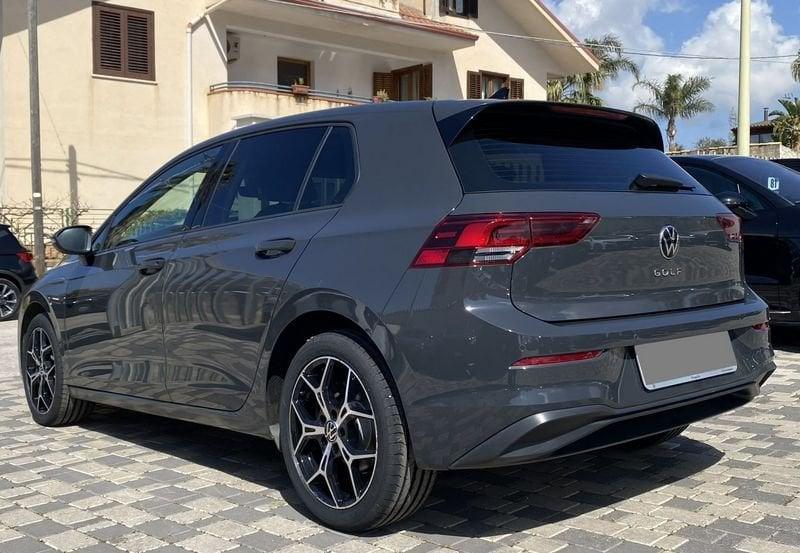 Volkswagen Golf 8 Life 2.0 TDI 116 CV