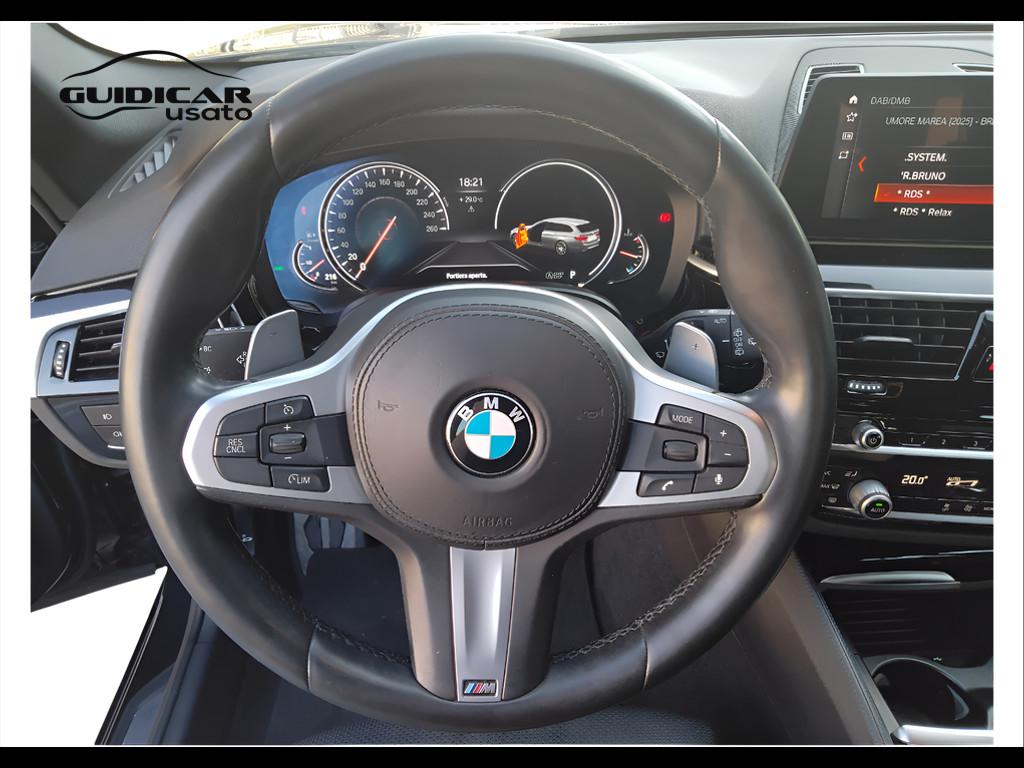 BMW Serie 5 G31 2017 Touring - 520d Touring Msport auto