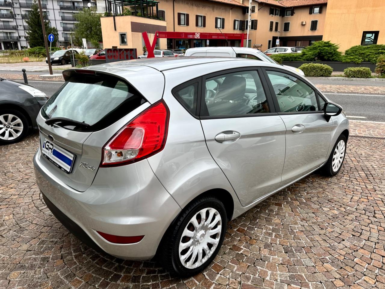 Ford Fiesta 1.5TDCi 75CV 5P Titanium - Neopatentati