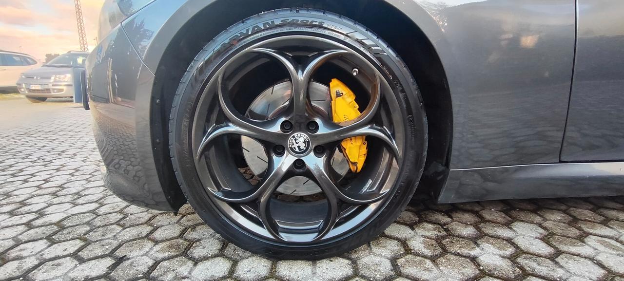 Alfa Romeo Giulia 2.2 Turbodiesel 180 CV AT8 Sport Edition