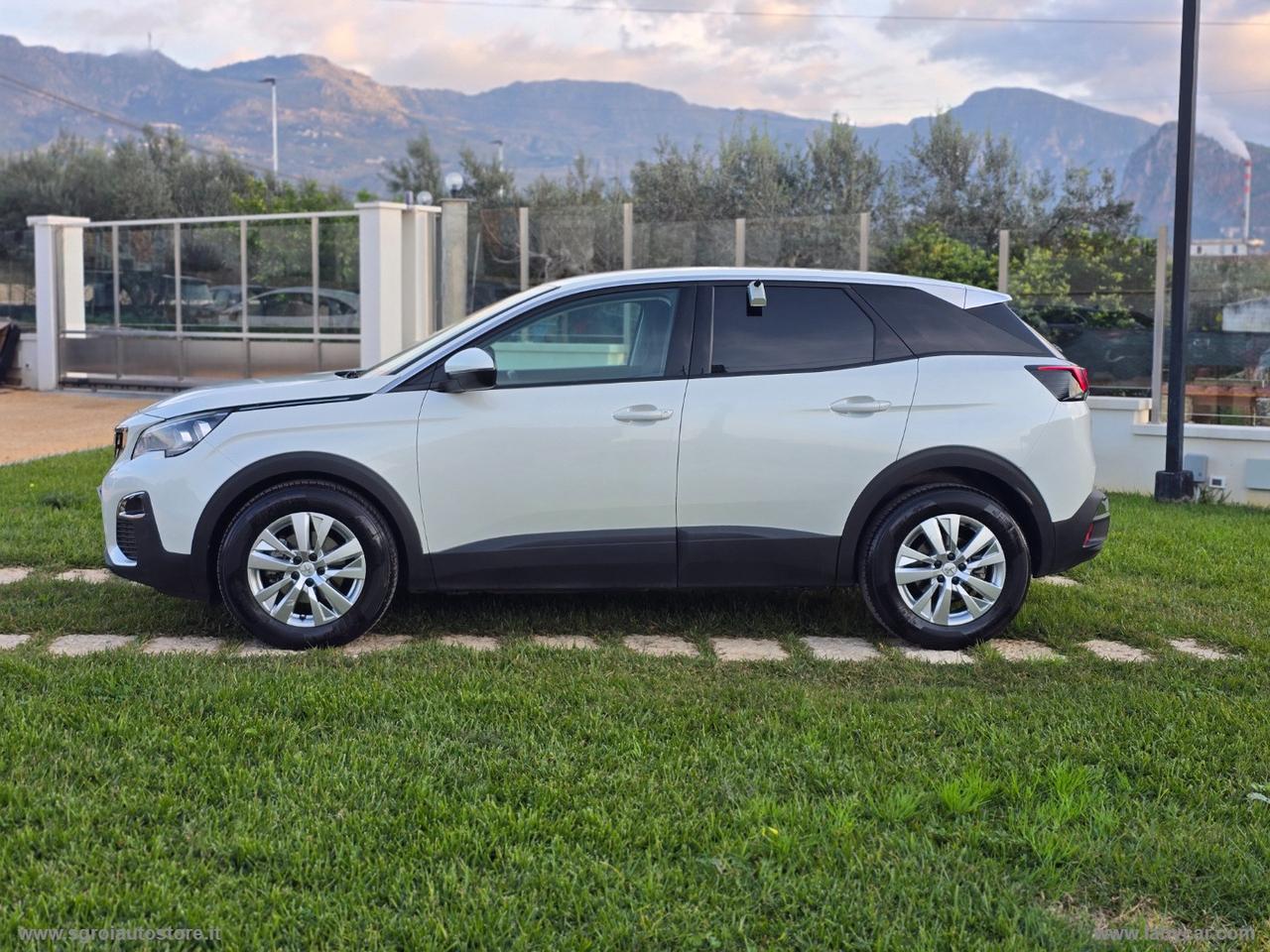 PEUGEOT 3008 BlueHDi 130 S&S EAT8 Business