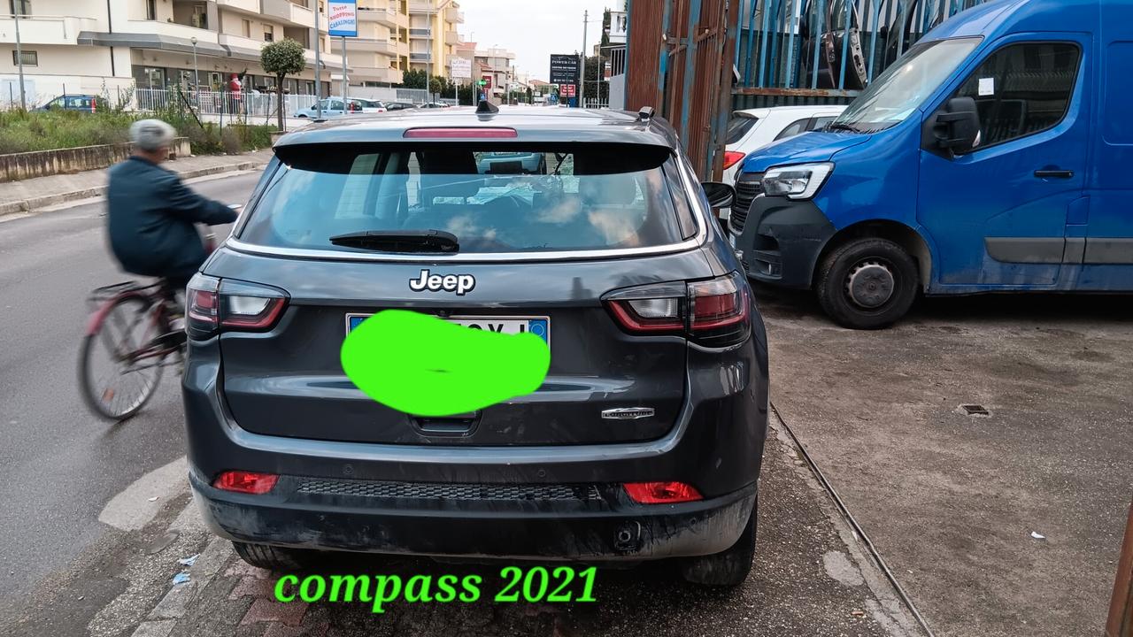 Jeep Compass incidentata sinistrata mondialcars 021