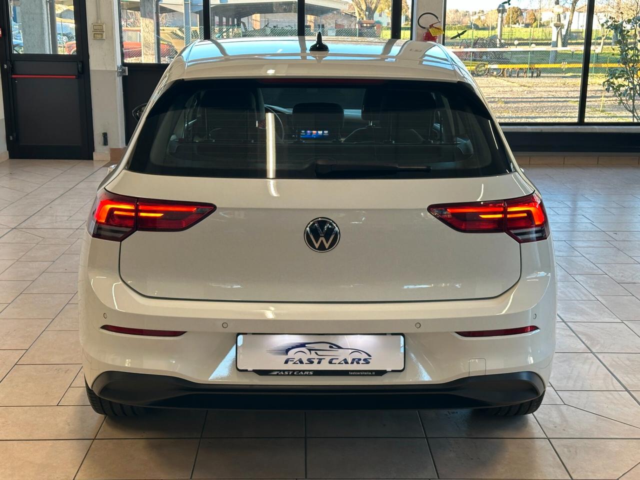 VOLKSWAGEN GOLF 2.0 TDI 115 CV SCR LIFE*CARPLAY*LUCI AMB*LED*