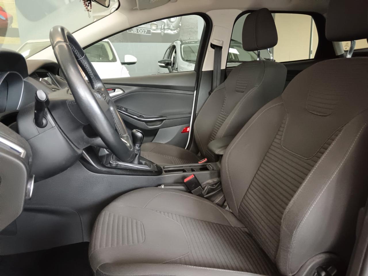 Ford Focus Benzina/GPL Manuale