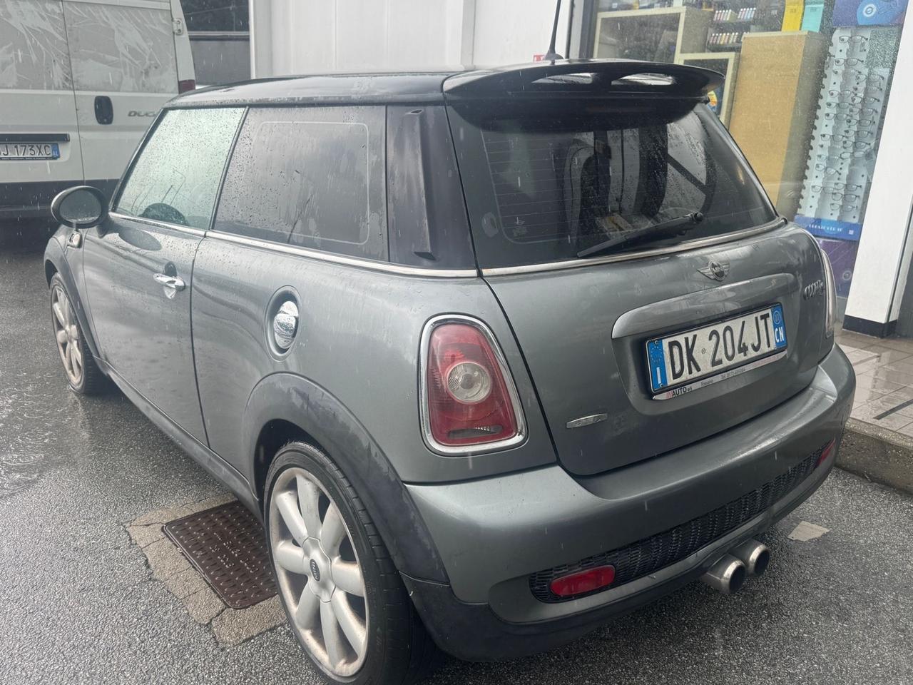 Mini 1.6 16V Cooper S cv 174 km 180.000 - 2007