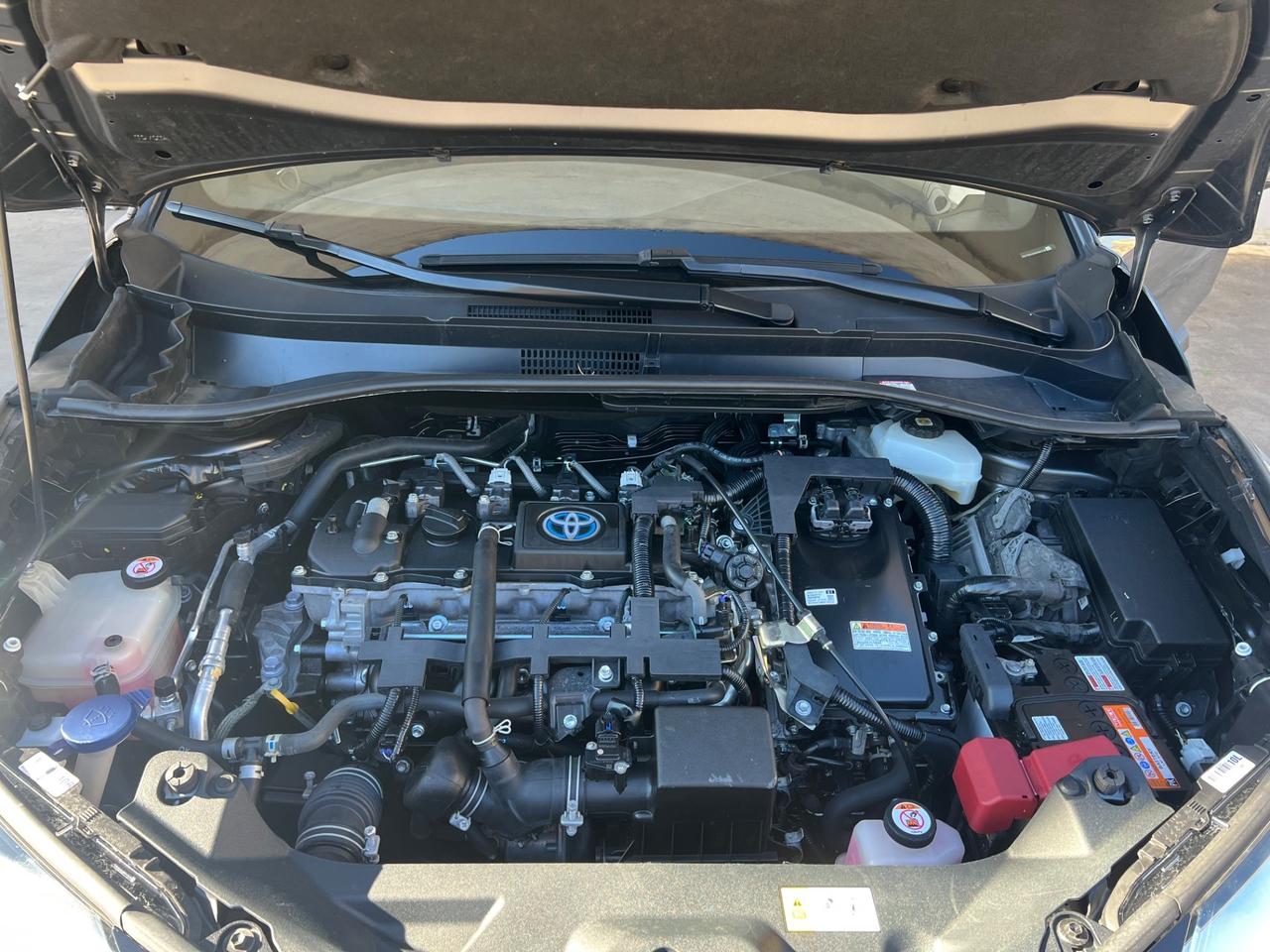 Toyota C-HR 1.8 Hybrid E-CVT Business