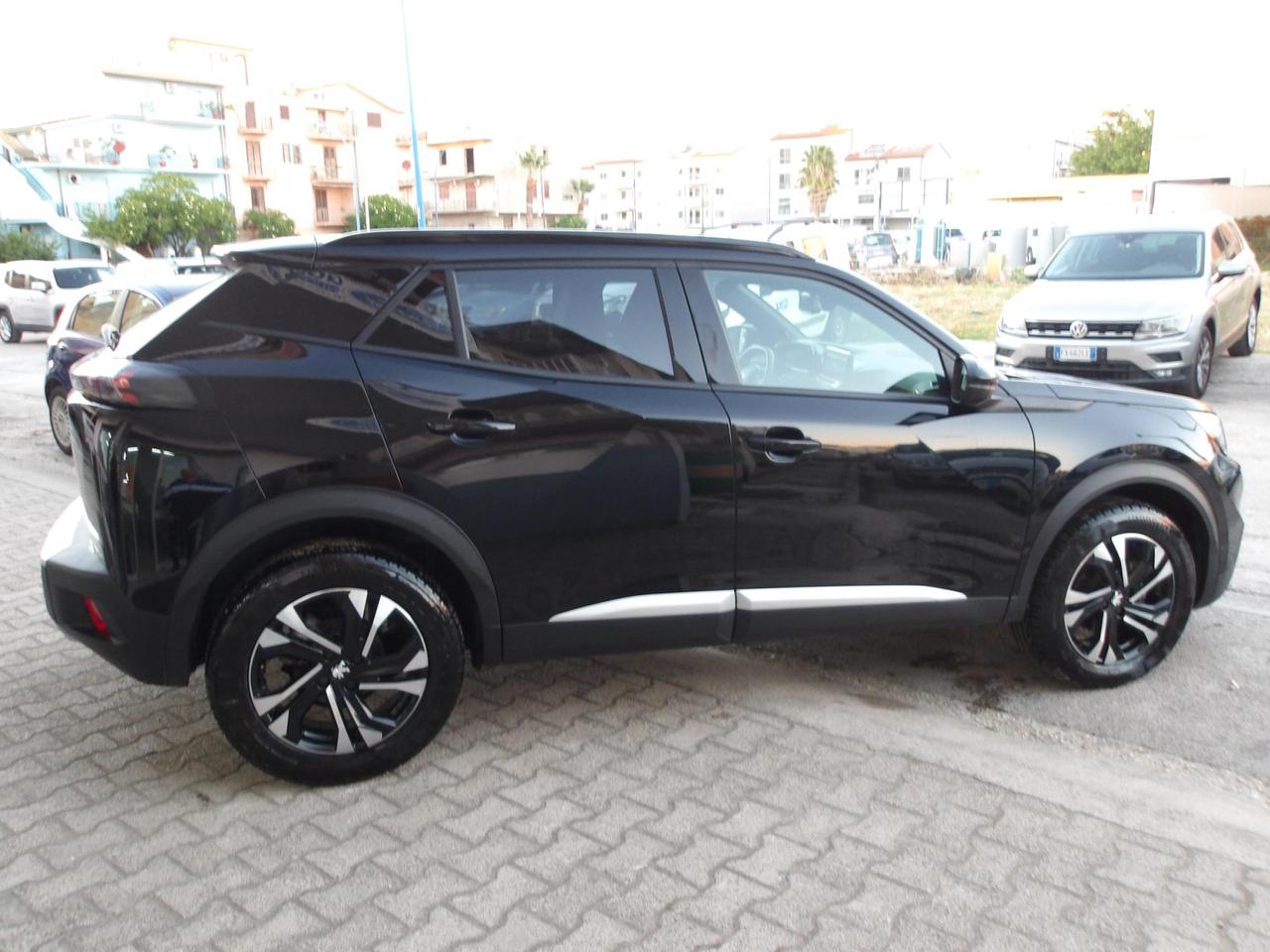 Peugeot 2008 1.2 puretech Allure Pack 130cv