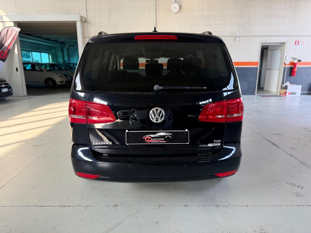 Volkswagen Touran 1.6 TDI DSG Comfortline 7 POSTI NEOPATENTATI