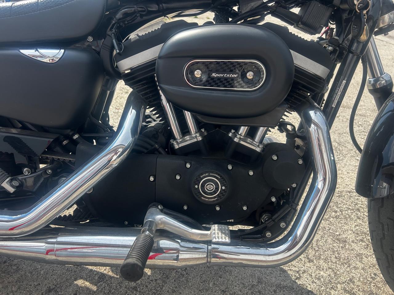 Harley-davidson 883 Sportster R