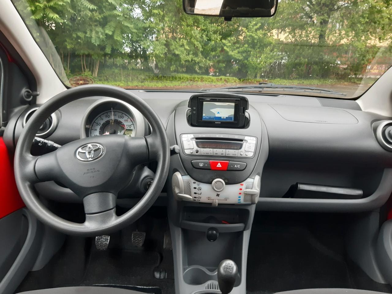 Toyota Aygo 1.0 12V VVT-i 5 porte Now Connect
