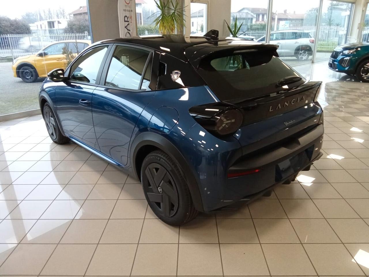 Lancia Ypsilon Hybrid e-DCT