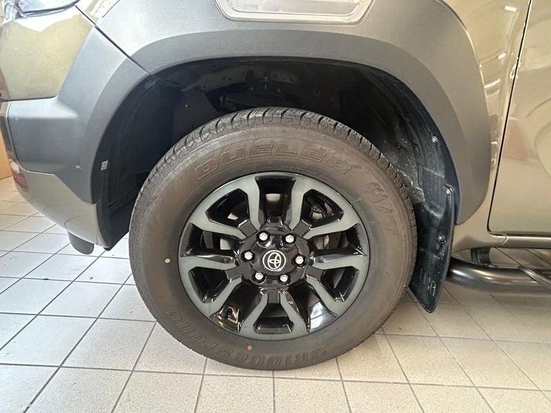 Toyota Hilux Hilux 2.8 D A/T 4WD 4 porte Double Cab Invincible