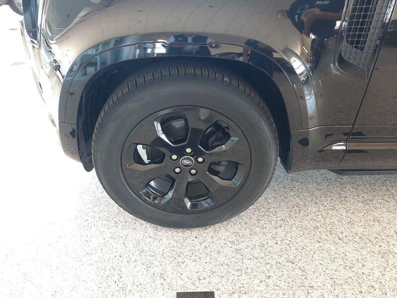 Land Rover Defender 3.0 D6 250 110 X-Dynamic SE AWD auto.